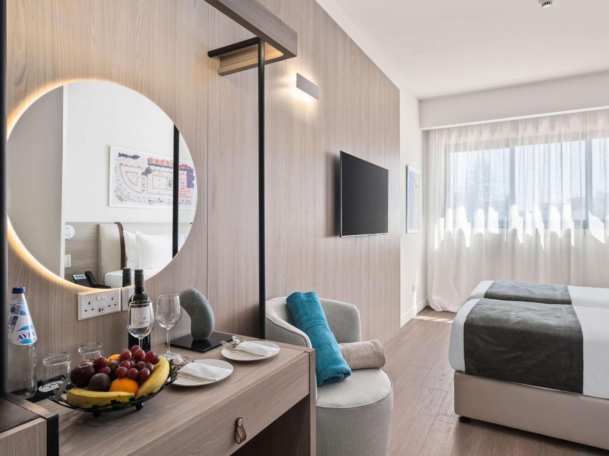 Mercure Larnaca City Exterior photo